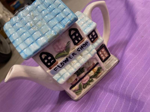 Fine Porcelain House Teapot - Collectibles