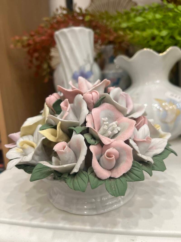 Porcelain Flower Basket - Decor
