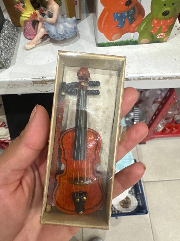 Miniature wooden violin -Decor ***