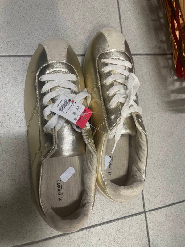 Papaya shoes Size 41- Shoes***