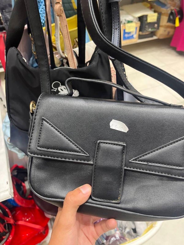 Black Hand bag - Bags*