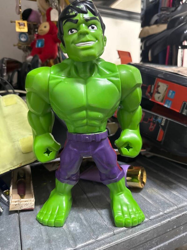 The Hulk Large - Toys