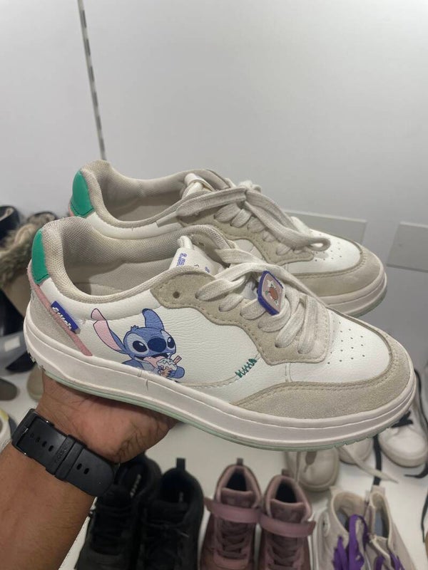 Women  Shoe - Size 34 ****