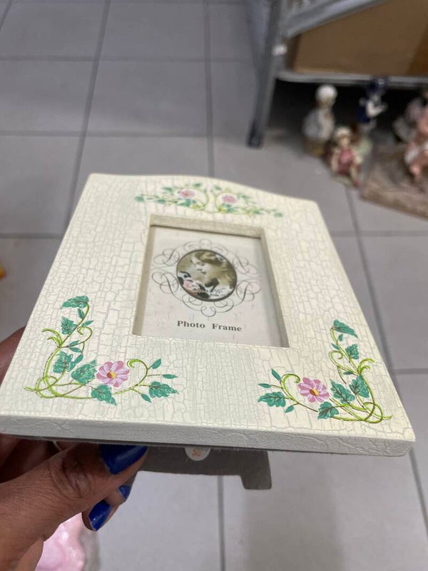 Picture Frame- Decor ***