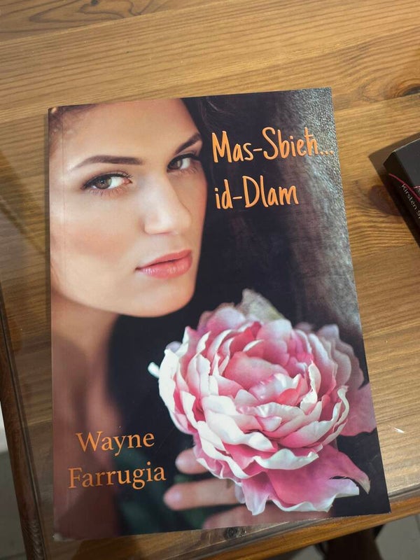 Mas-sbieħ id-dlam - books*