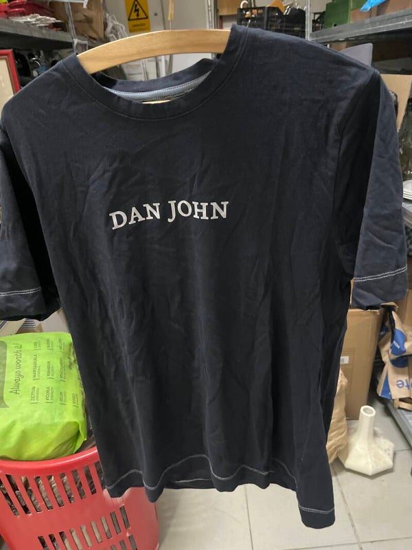 Men T-shirt-Size:M/L***
