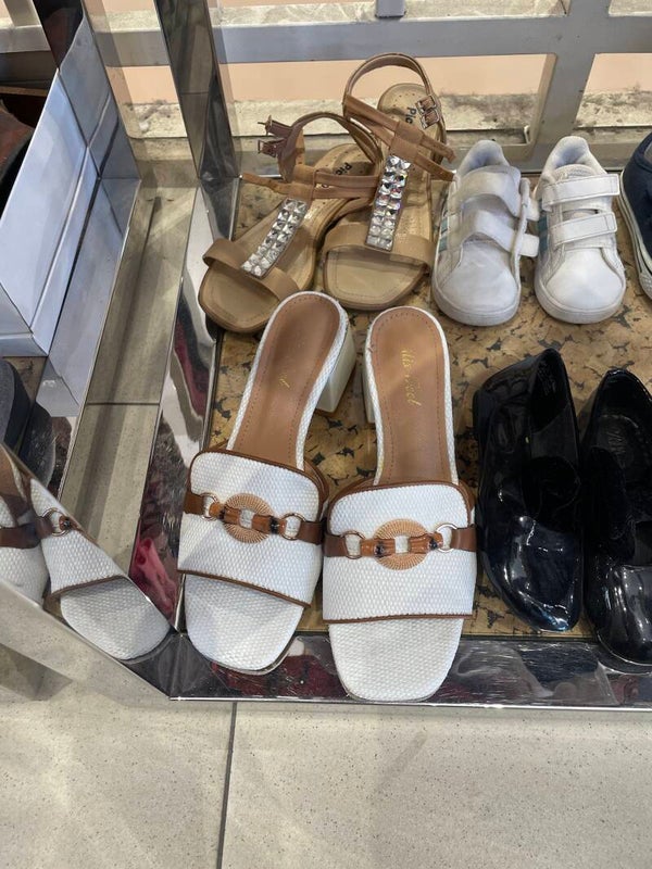 Girls Shoes - Size 39*
