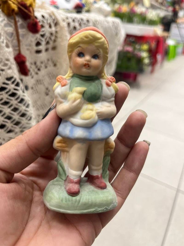 Figurines-Decor***