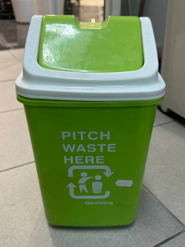 Plastic swing top waste bin- Supplies ***