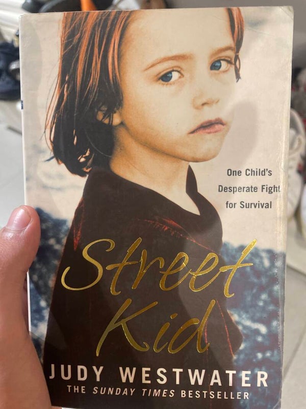 Street Kid - Books*