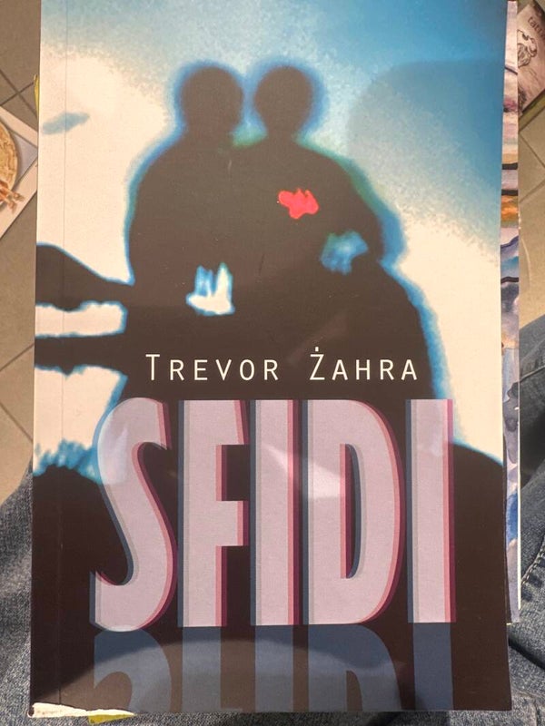 Sfidi - Book ****