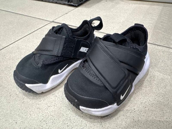Nike shoes size 19- Babies ***