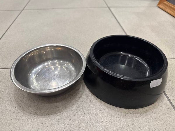 Feeding Pets Bowl- Pets***