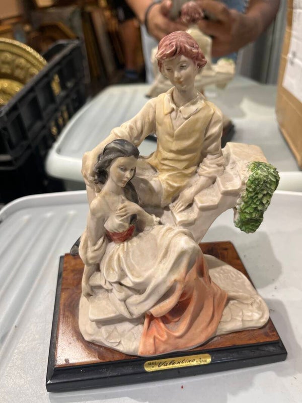 Figurines-Decor***