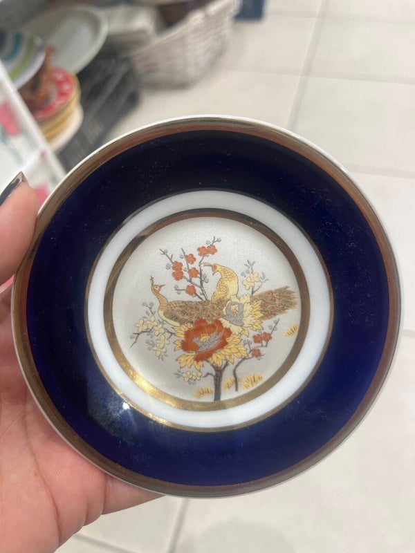 Decorating Japanese Plates-Decor***