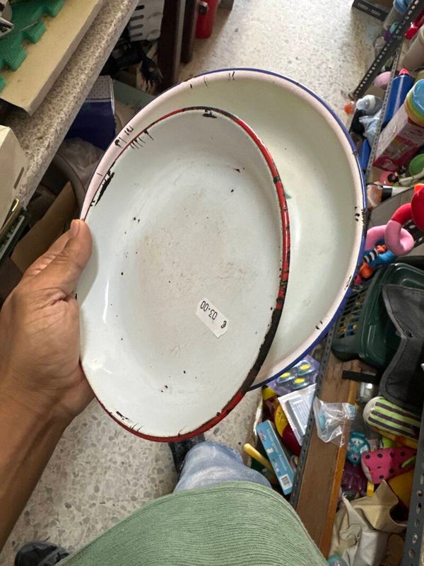 Vintage Enamel Plates - Supplies - €3 Each