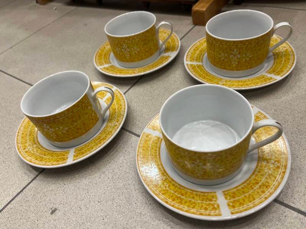 Mug & saucer set of 8- Supplies***