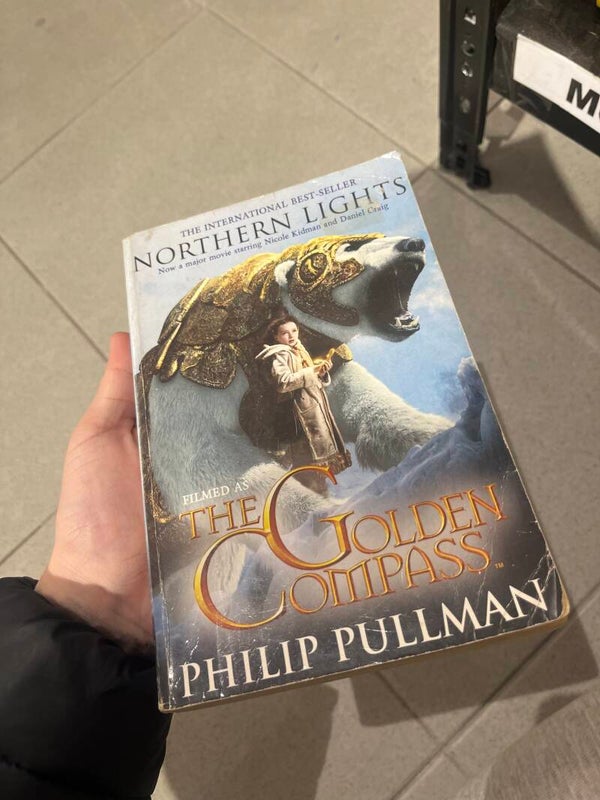 The Golden Compass -books***