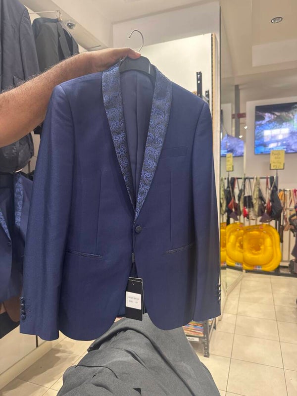 Men Suit - Size 44