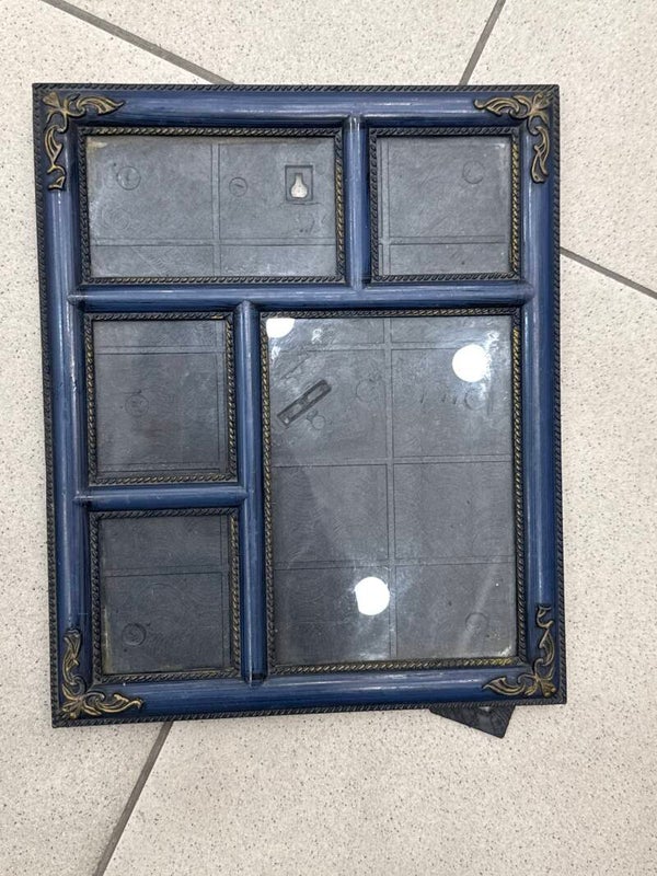 Picture Frame- Decor ***