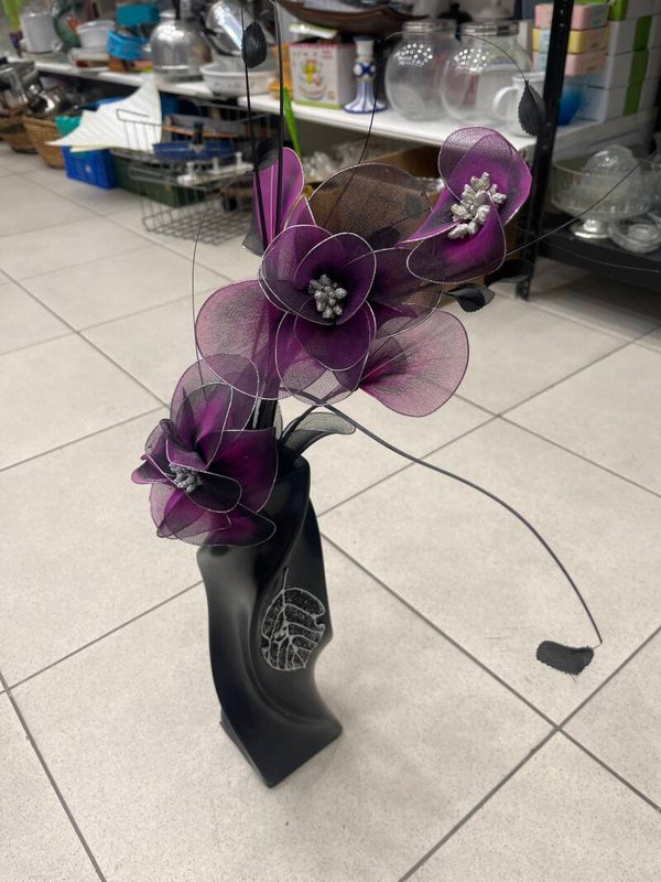 Contemporary Twisted Vase - Decor