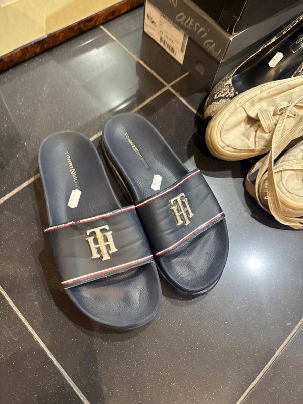 Tommy Hilfiger sandals - size: 40*