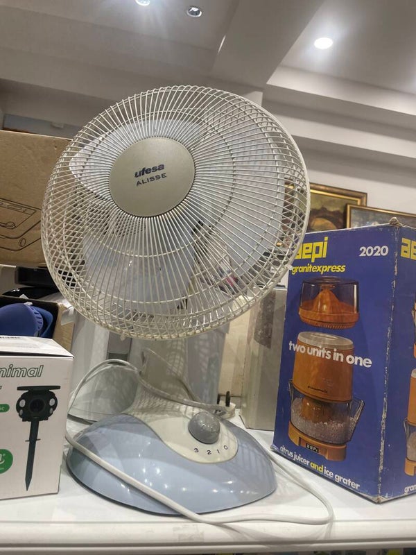 Table Fan -Supplies ***