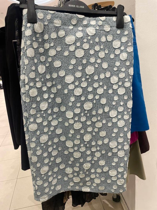 Women’s Skirt - Size:- 38 **