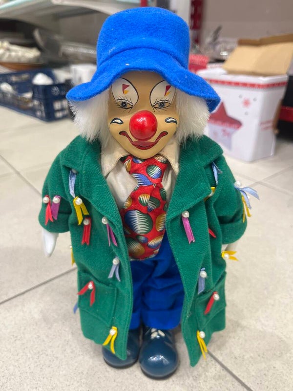 Clown Figurines-Decor***