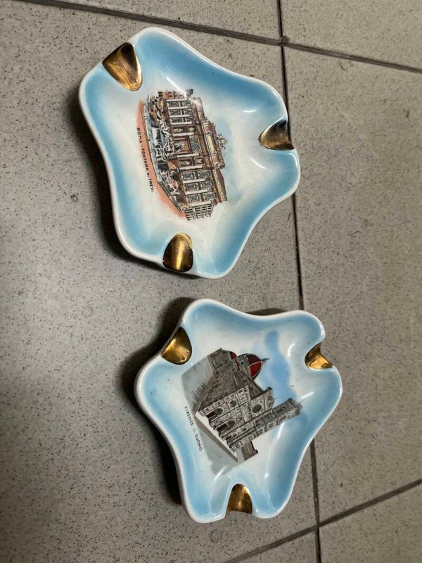 Ceramic souvenir ashtray - Ashtray ***