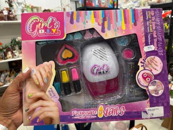 Girl nails- Toys***