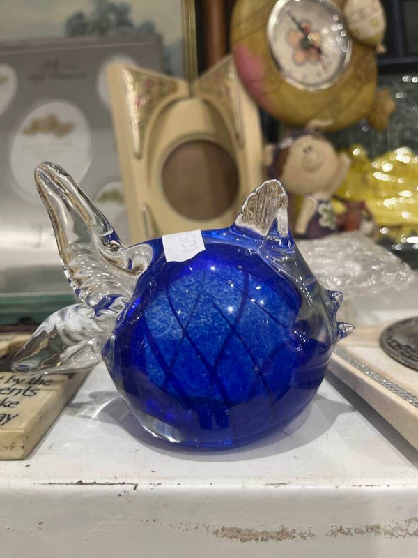 Valletta Glass Fish - Collectibles