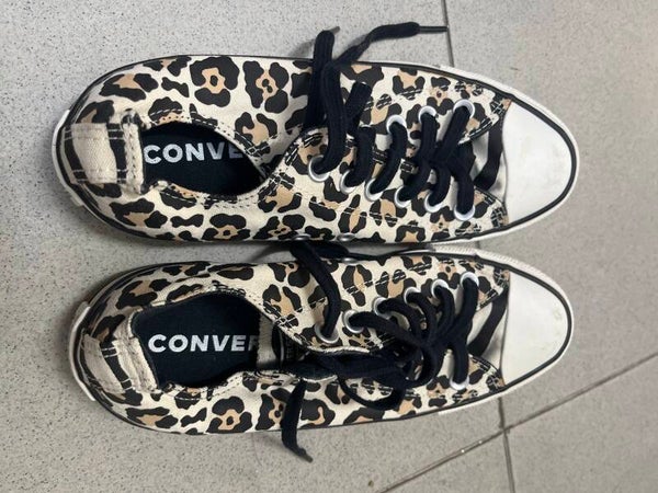 Women Converse Shoes - Size 38