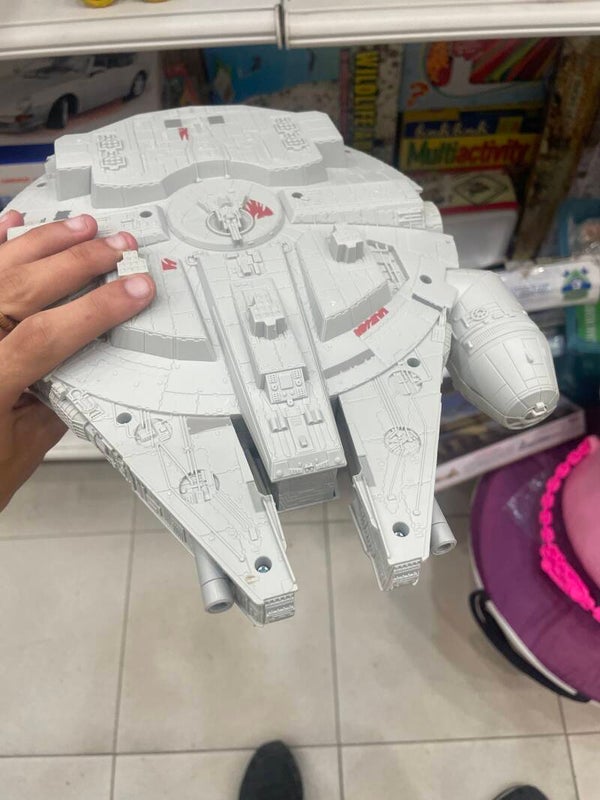 Star Wars Millennium Falcon Micro Machines - toys*