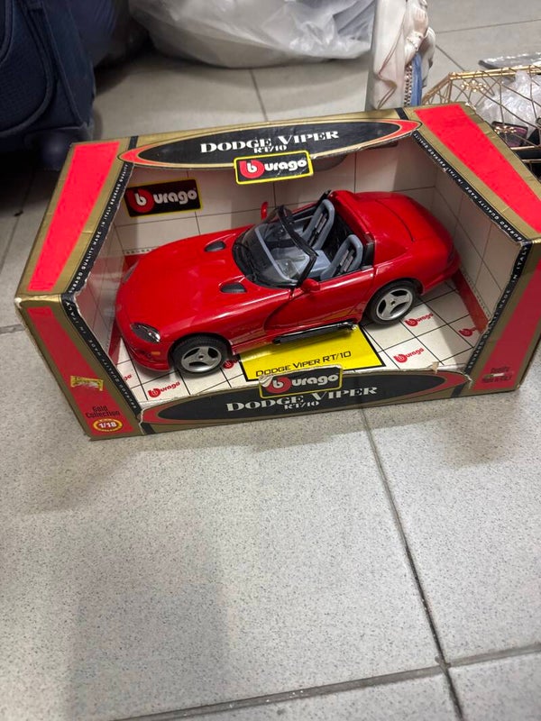 Bburago 1992 Dodge Viper RT/10 - Collectibles*