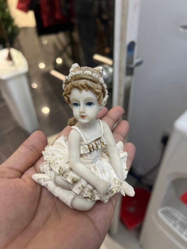 Ballerina Figurine-Figurines***