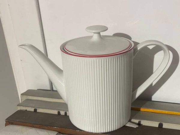 Ceramic teapot- Supplies ***