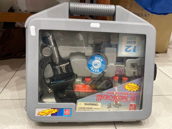 Zoom Die-cast Microscope Set - Toys***