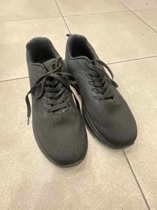 Men’s shoes - size: 44*