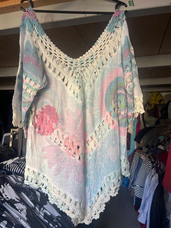 Women Top -Size Free***