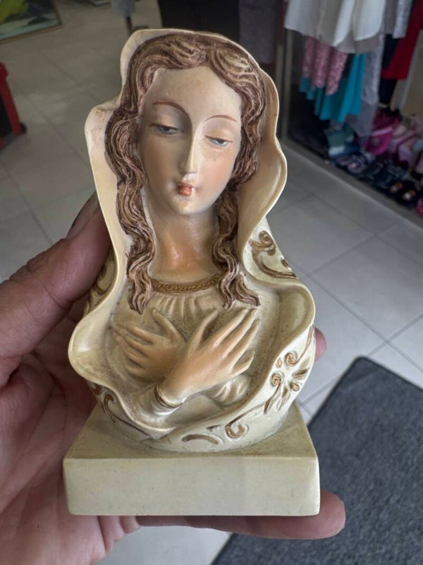 Virgin Mary Figurines-Religious***