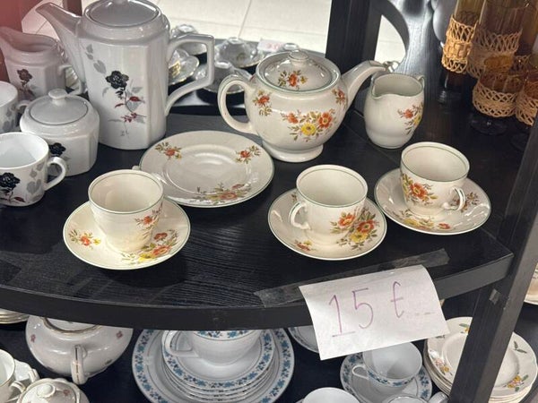 Aynsley bone china tea set - Home supplies*