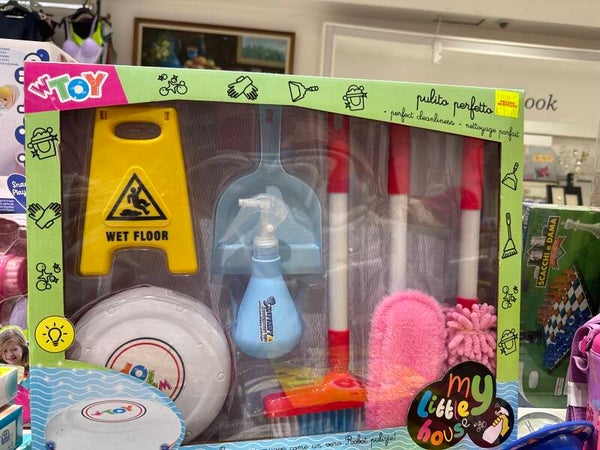Cleaning Set - Toys***