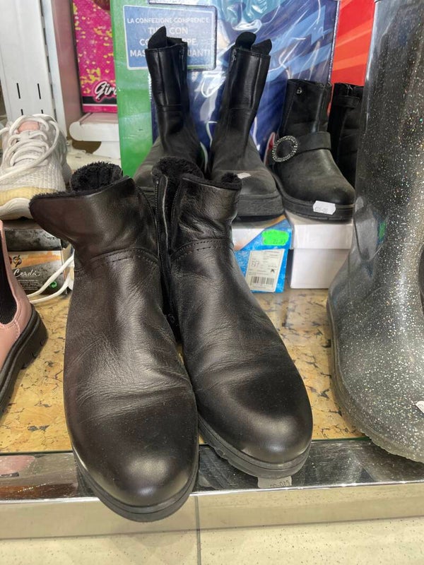Women Boots - Size 40