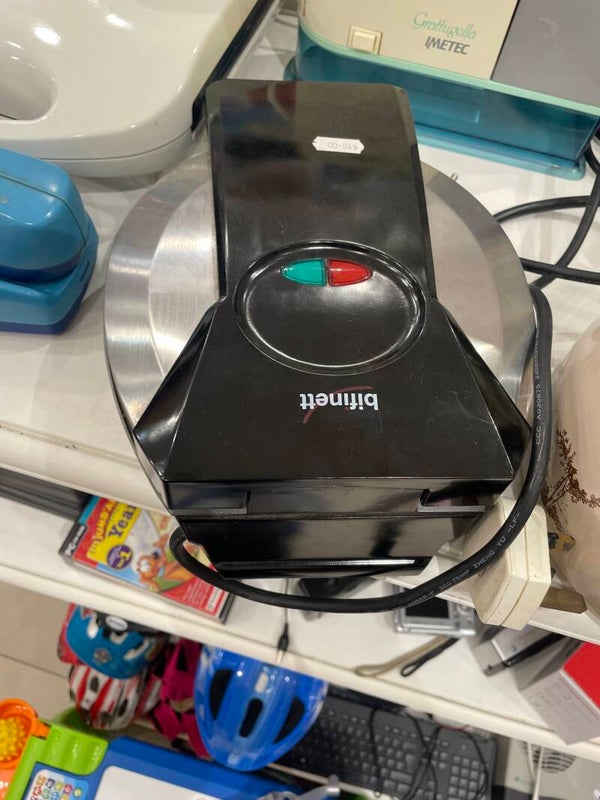 Waffle Maker Machine - Electric