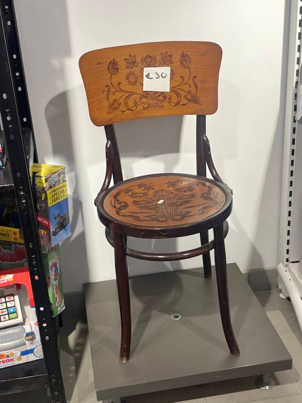 antique Thonet-style bentwood chair - supplies*