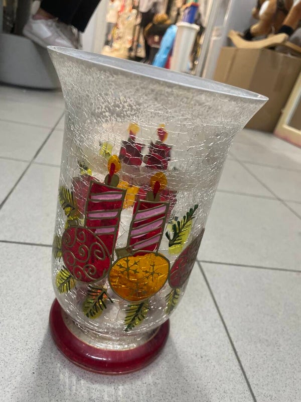 Christmas Crackle Glass- Vase ***