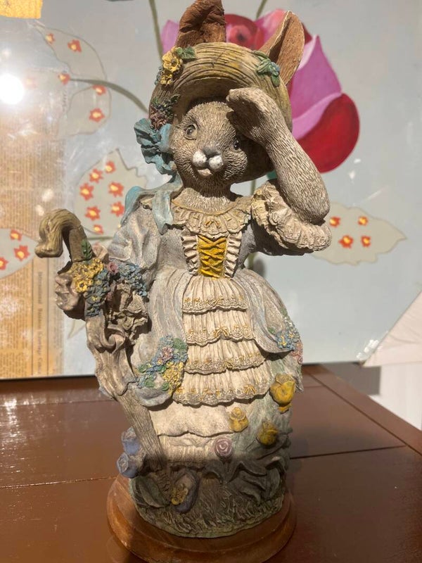 Rabbit Human-Shaped - Figurines