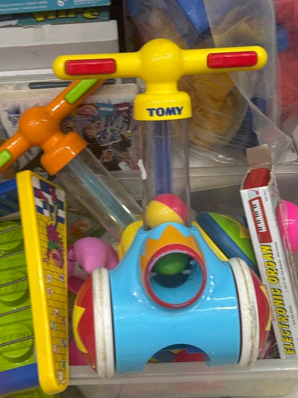 Tomy Toomies Pic & Pop ball blaster - Toys*
