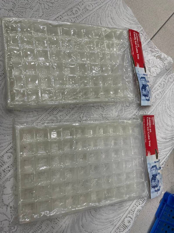 Ice cube tray- Supplies ***